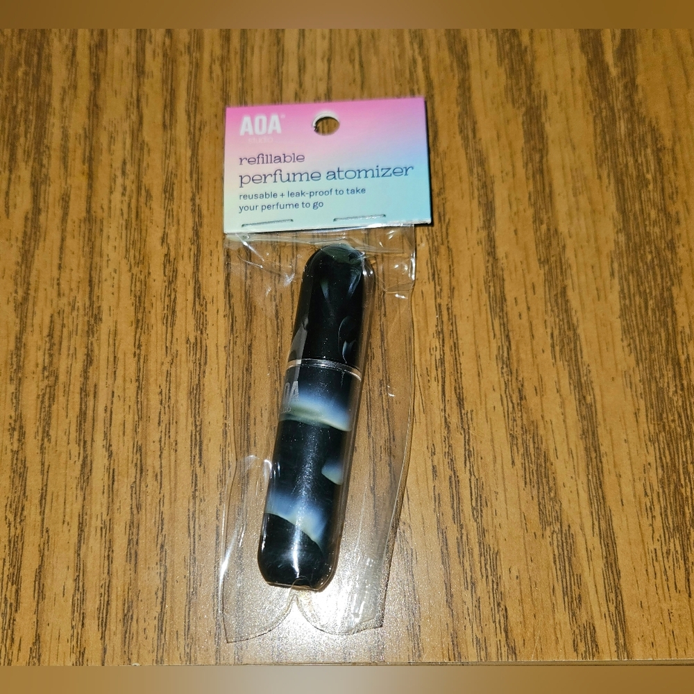 Refillable Perfume Atomizer In Black Marbled Design BNIB - Picture 2 of 7